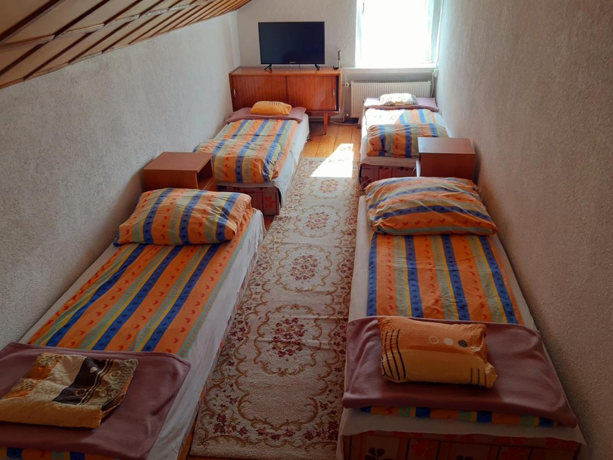 Pensjonat Osemka Lewin Klodzki Buitenkant foto
