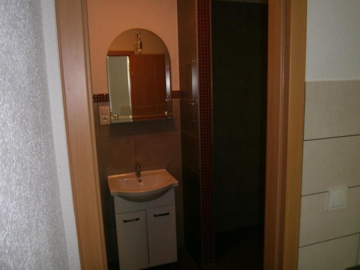 Pensjonat Osemka Lewin Klodzki Buitenkant foto